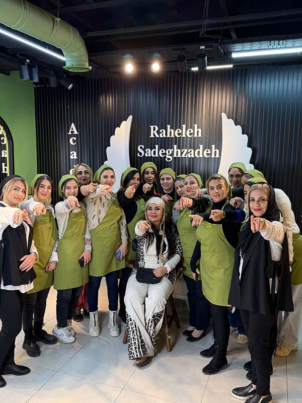 بهترین آموزشگاه آرایشگری در کرج